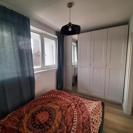 Place Apartment *