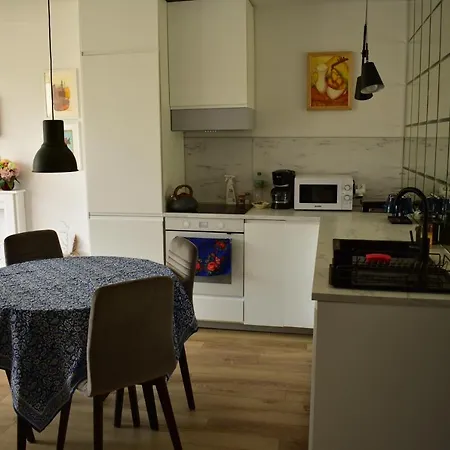 Place Apartment *